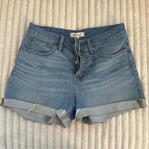 ✨ Madewell High-Waisted Blue Jean Cuffed Shorts!
